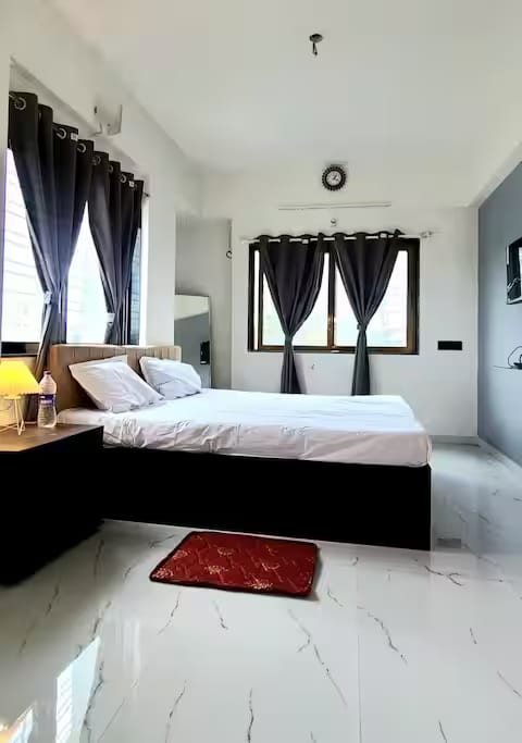 Bedroom 2 — Zara Palace Home Stay, 4th Floor Apartment